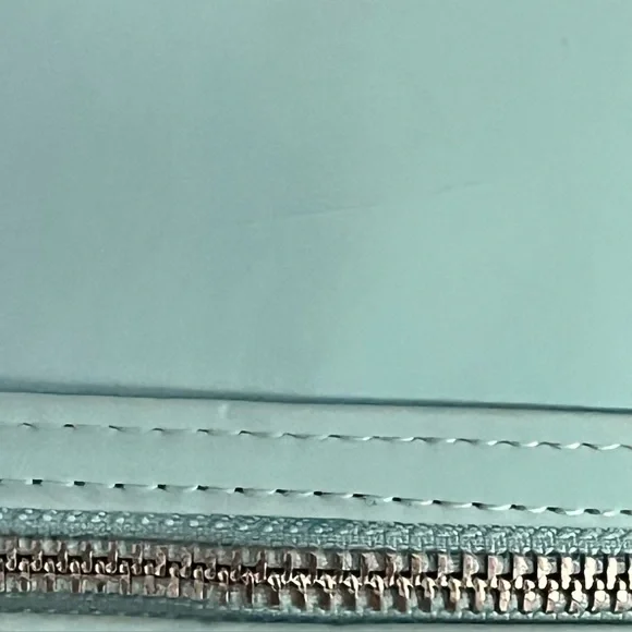 LOUNGEFLY X STAR WARS Glow In The Dark Yoda Force Ghost Mini Backpack NWT - Picture 16 of 16